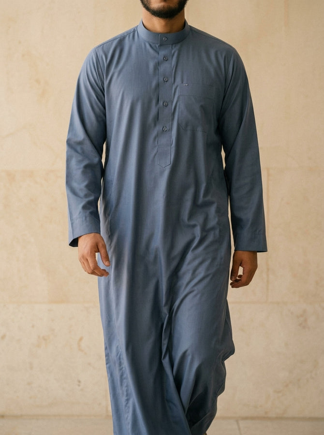 Everyday Essential Thobe – Slate Blue, Mandarin Collar, collar & placket close-up – Thobe Wala
